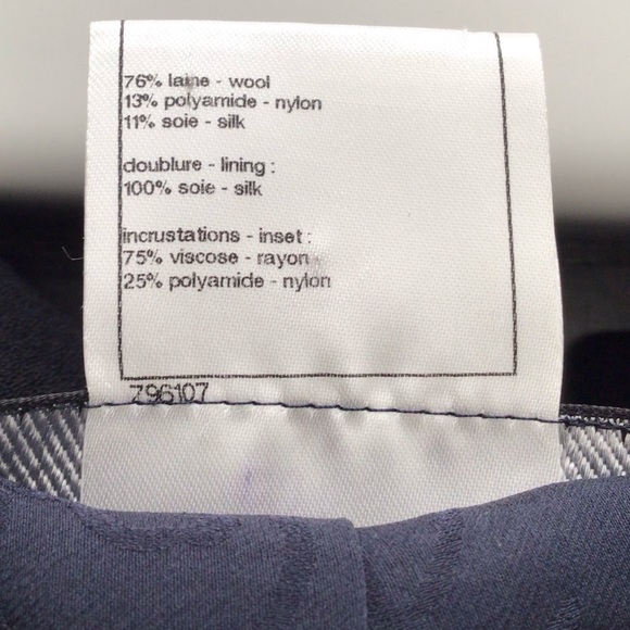 CHANEL Navy-Black Jacket 42 FR (8-10 US) As New - Picture 6 of 6